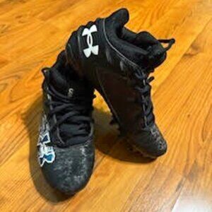 ⚡ Under Armour Youth Football Cleats – Black/Blue – Size 3.5